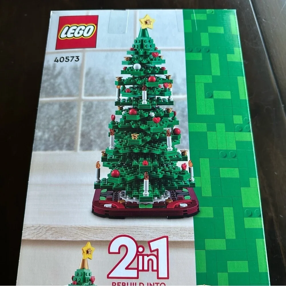 LEGO 40573 Christmas Tree Set • 784 pcs • 2-in-1 Holiday Build • New - Picture 5 of 9